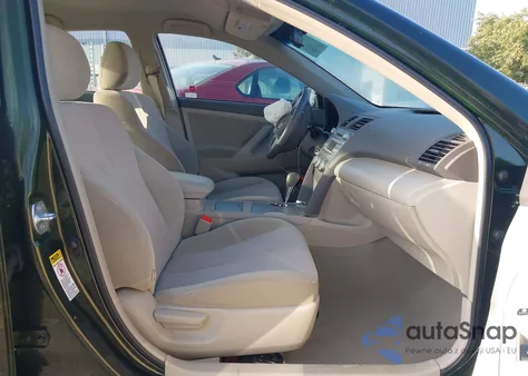 2011 Toyota Camry Le from USA, damaged, VIN 4T1BF3EKXBU648021